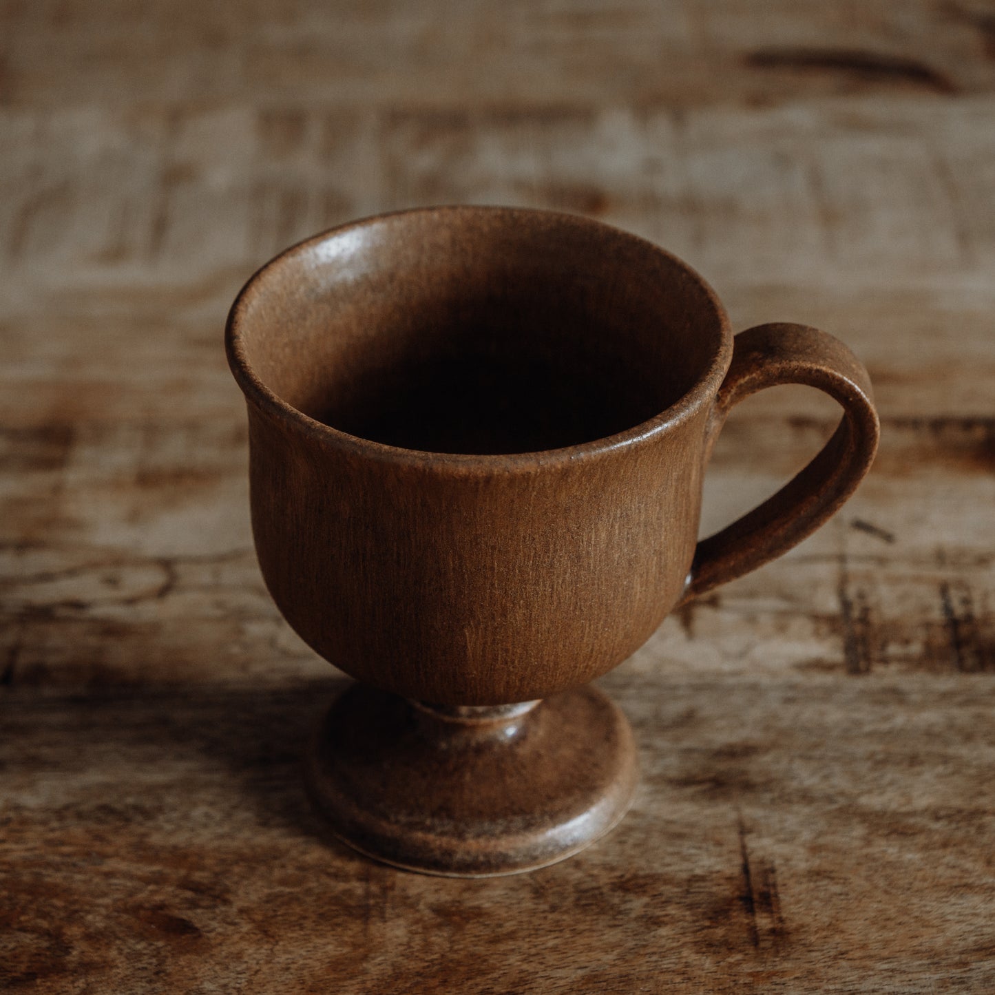Beaded foot coffee cup (さびいろこはく)