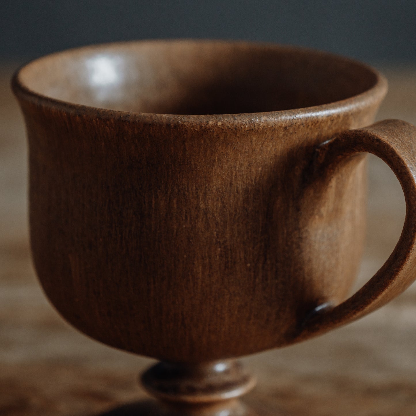 Beaded foot coffee cup (さびいろこはく)