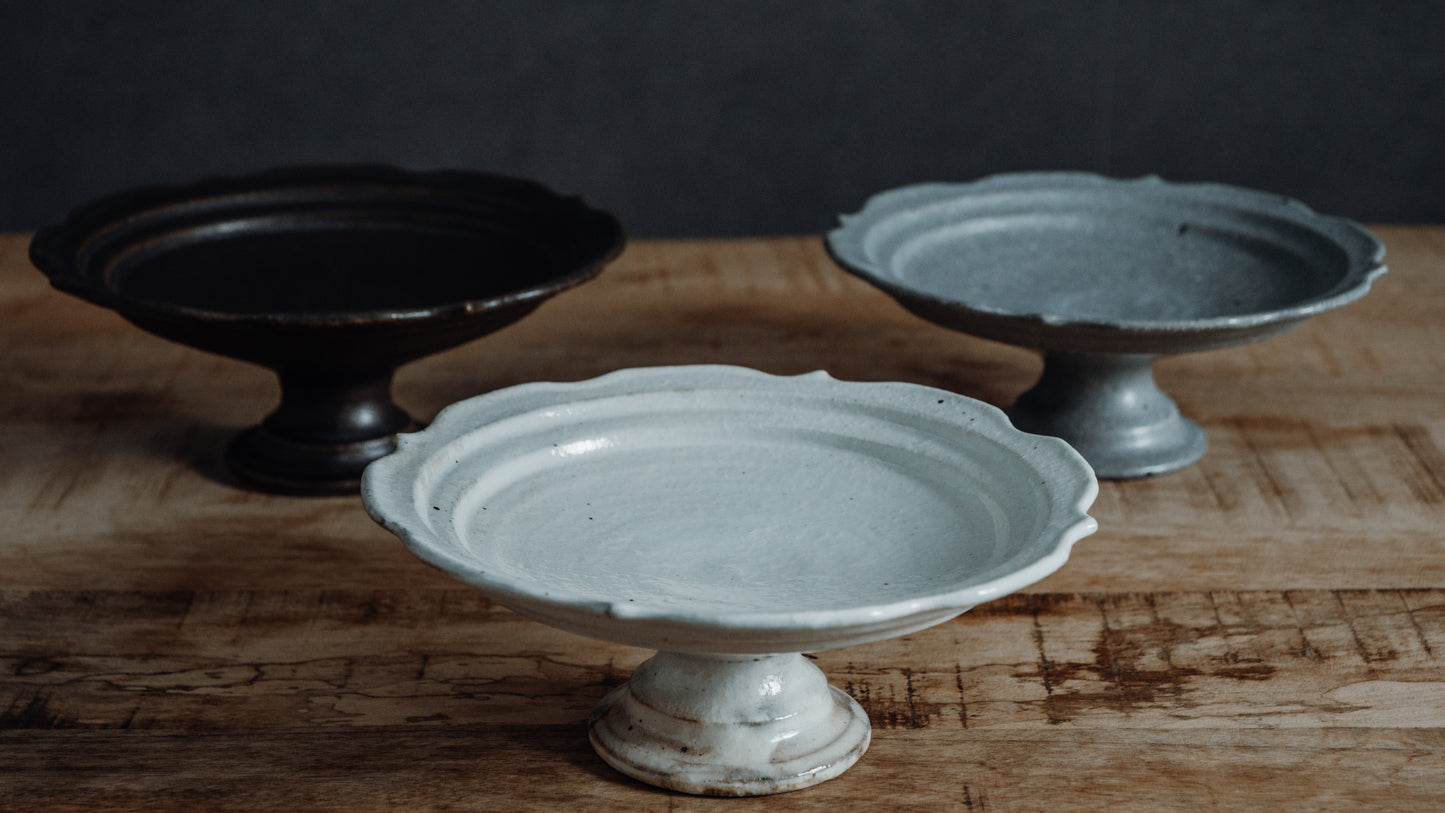 彫刻コンポート皿 18cm (鉄散)
