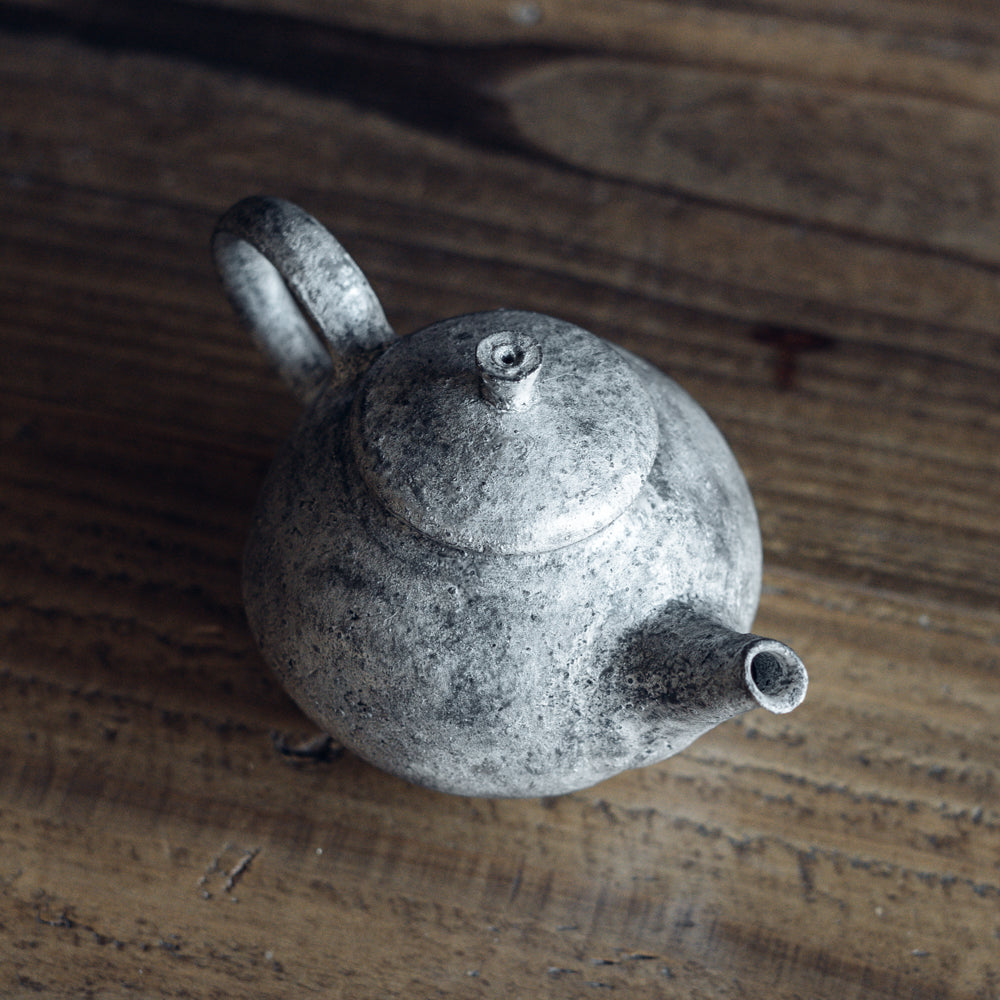 茶壺(銀彩)