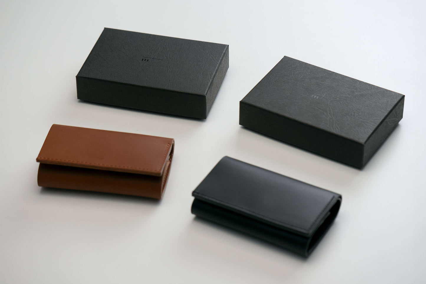 straccio Liscio/Buttero(cognac) blackとのカラーバリエーションのイメージ