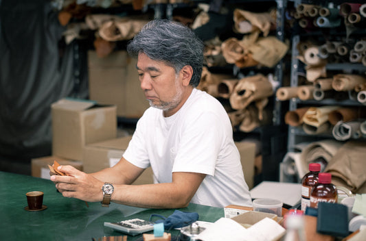 【m+ 村上雄一郎さん】『仕組みを提案したい』元建築士のつくるレザー財布