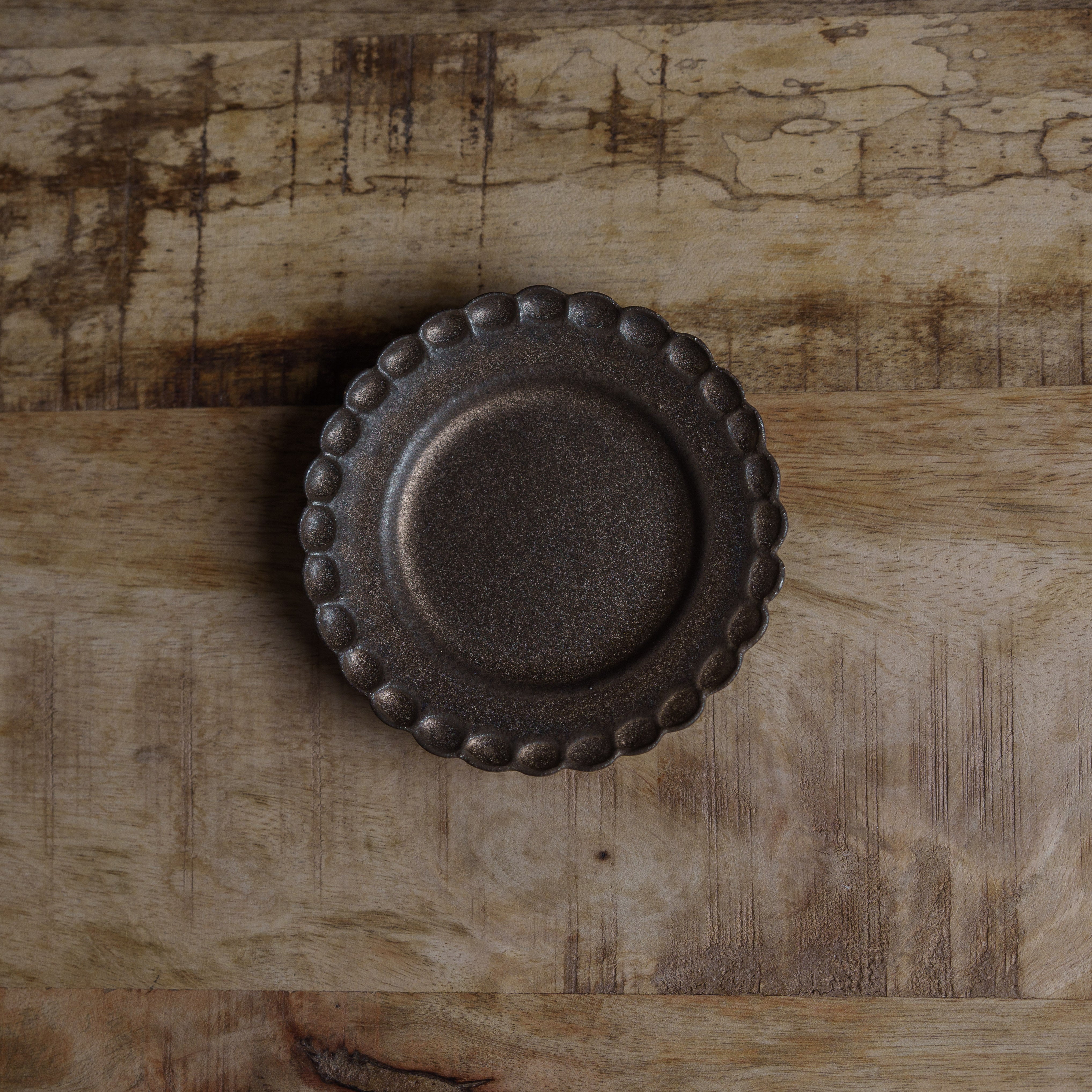 小菊プレート 鉄錆 小 村上直子 – sui.